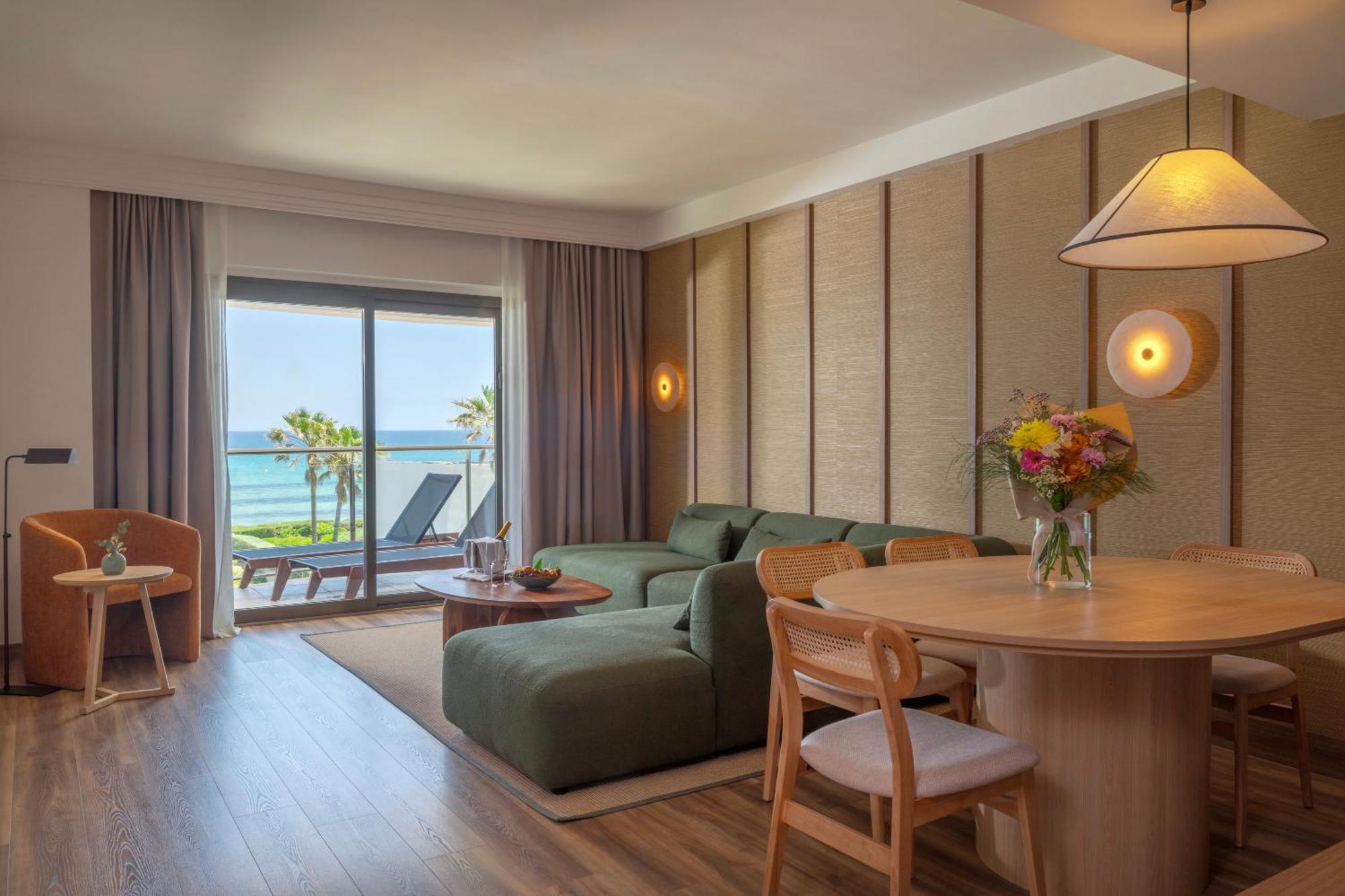 Suite de 1 dormitorio con vistas frontales al mar